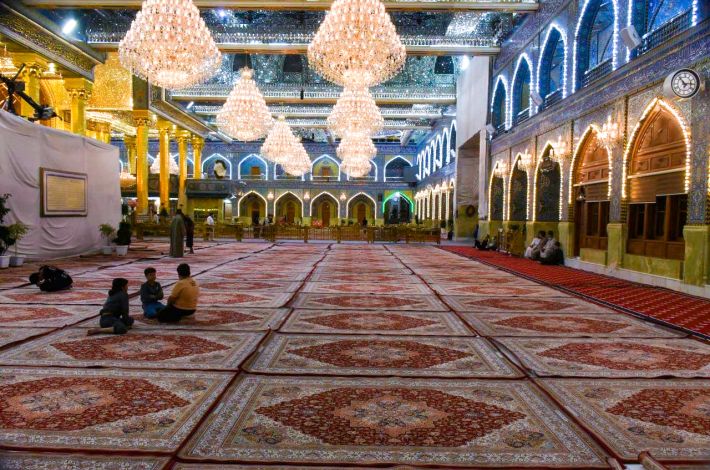 (1000) Carpets covering the shrine of Aba Al-Fadl Al-Abbas (peace be upon him).
